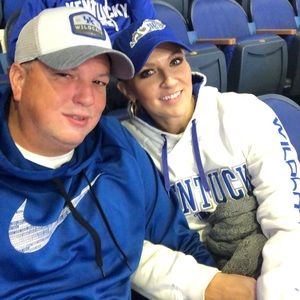 Meet your Posher, Elisha